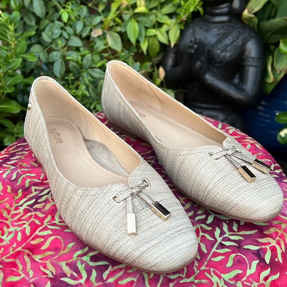 New! Nurture Leather Ballerina Slip-on Flats - Picture 10 of 17